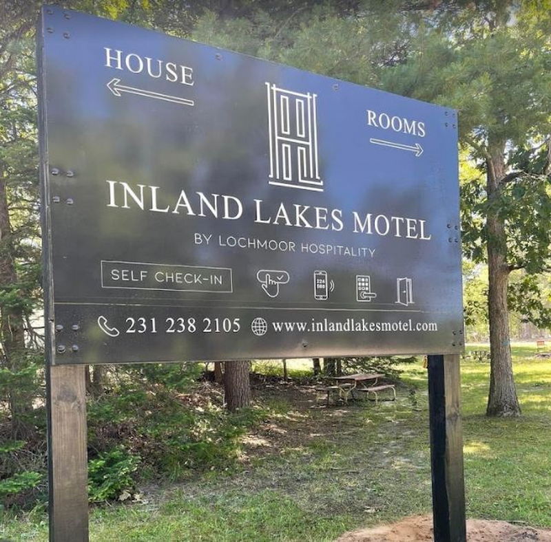 Inland Lakes Motel (Johnson Motel) - Web Listing